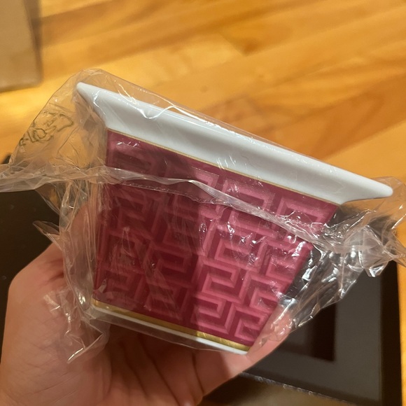 Versace by Rosenthal Candle - Picture 2 of 5